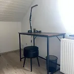Fuer 6 Personen - 3 Schlafzimmer - Dachgeschoss Lägenhet Holzappel