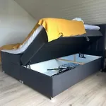 Fuer 6 Personen - 3 Schlafzimmer - Dachgeschoss Lägenhet Holzappel
