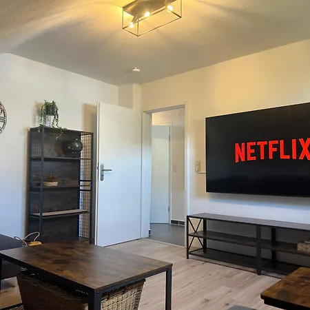 Fuer 6 Personen - 3 Schlafzimmer - Dachgeschoss * Holzappel