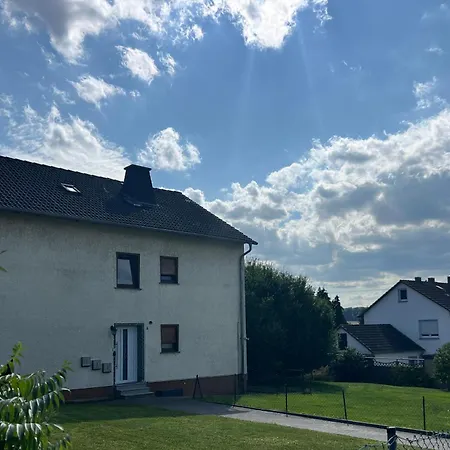 Fuer 6 Personen - 3 Schlafzimmer - Dachgeschoss Lägenhet *