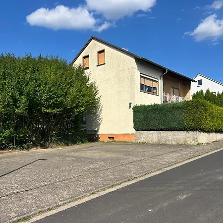 Fuer 6 Personen - 3 Schlafzimmer - Dachgeschoss Lägenhet