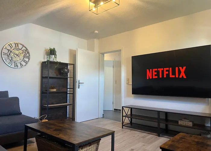 Fuer 6 Personen - 3 Schlafzimmer - Dachgeschoss * Holzappel