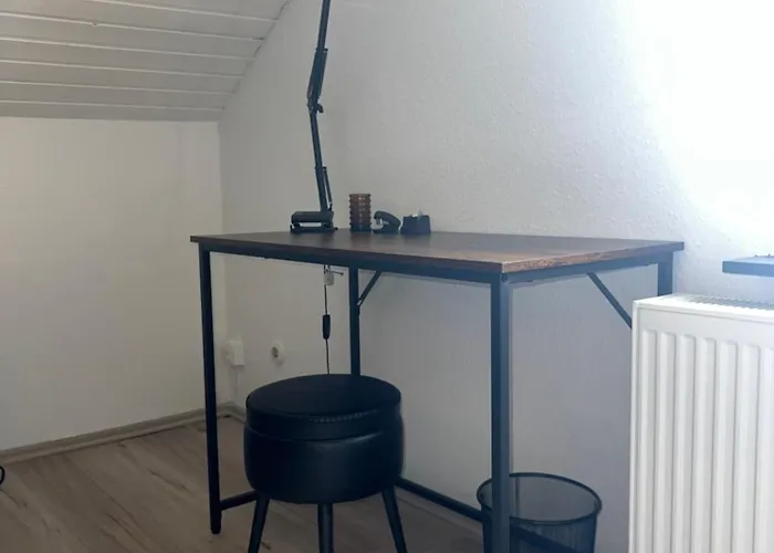 Fuer 6 Personen - 3 Schlafzimmer - Dachgeschoss Apartamento Holzappel