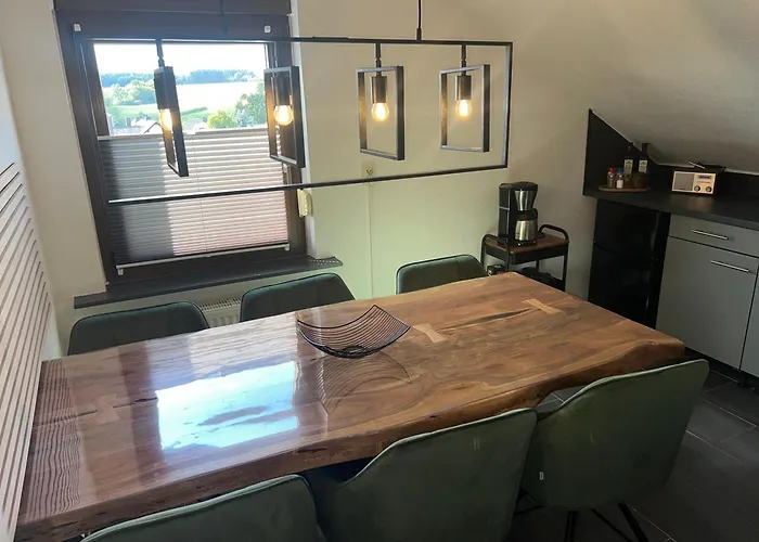 Fuer 6 Personen - 3 Schlafzimmer - Dachgeschoss Holzappel